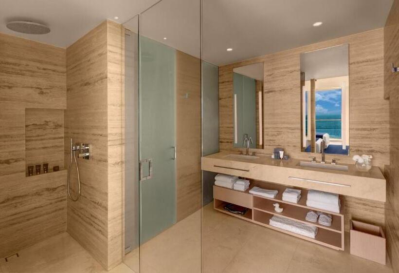 Deluxe Suite Sea View, Sls Cancun
