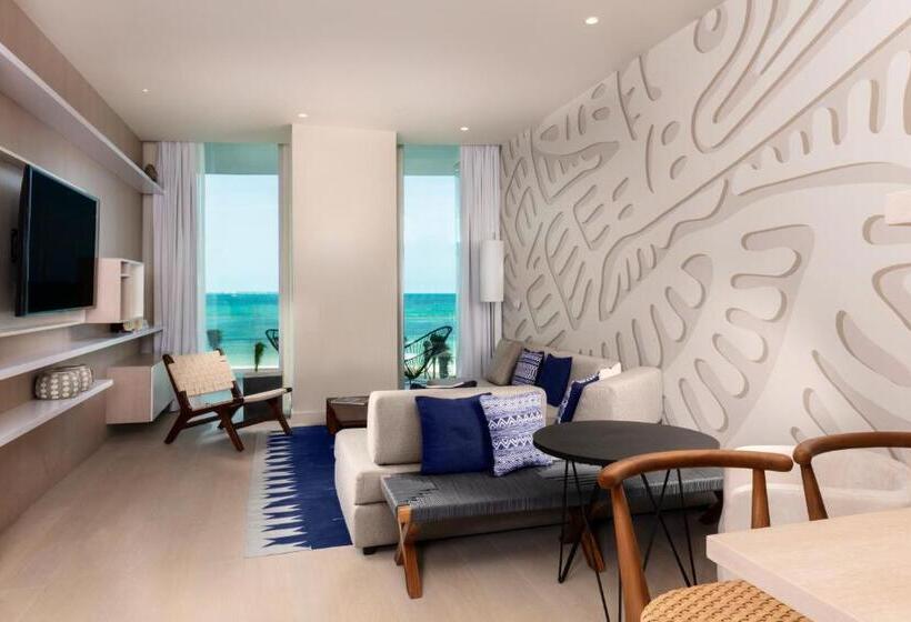 Deluxe Suite Sea View, Sls Cancun