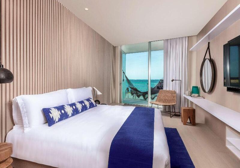 Deluxe Suite Sea View, Sls Cancun
