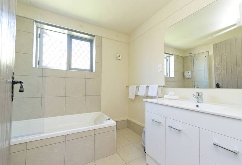 Апартаменты 2 Спальни, Camelot Motor Lodge