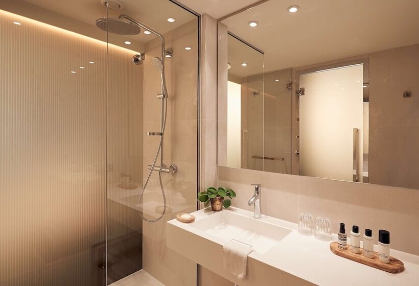 استودیوی استاندارد, Park Plaza Vondelpark Amsterdam