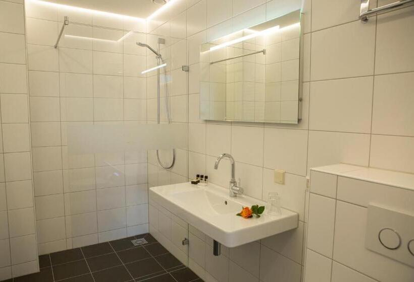 Дом 1 Спальня, Landgoed Hotel & Restaurant Carelshaven