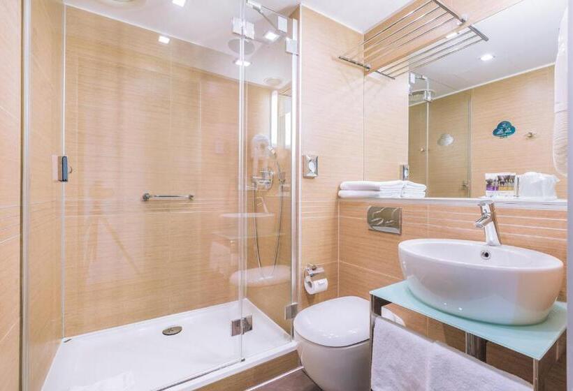 اتاق استاندارد یک نفره, Mercure Gdańsk Stare Miasto