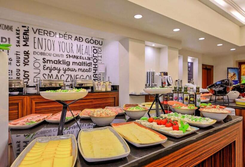 اتاق استاندارد با چشم‌انداز شهر, Mercure Gdańsk Stare Miasto