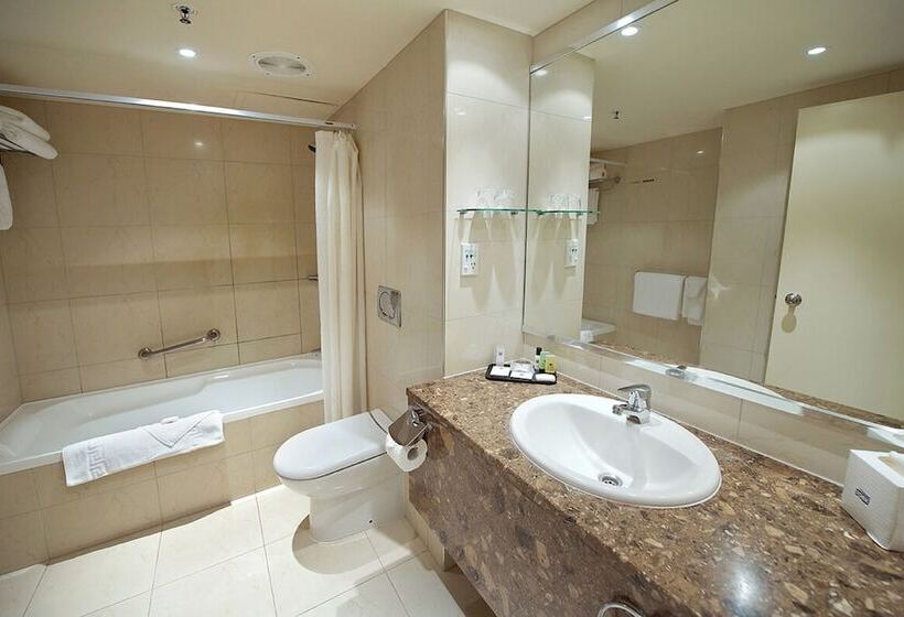 اتاق سوپریور با تخت دو نفره بزرگ, Millennium Hotel Rotorua