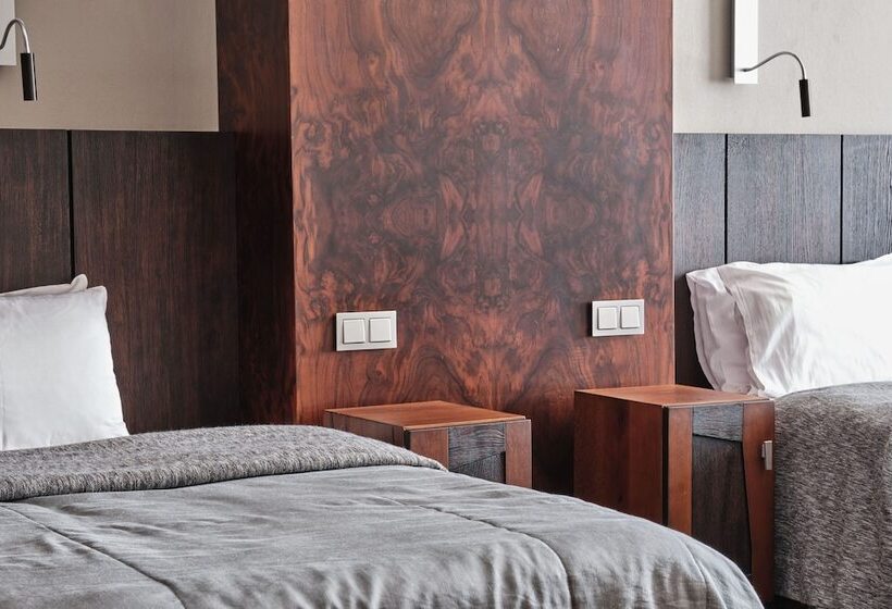 Quarto Estandar, Monopol
