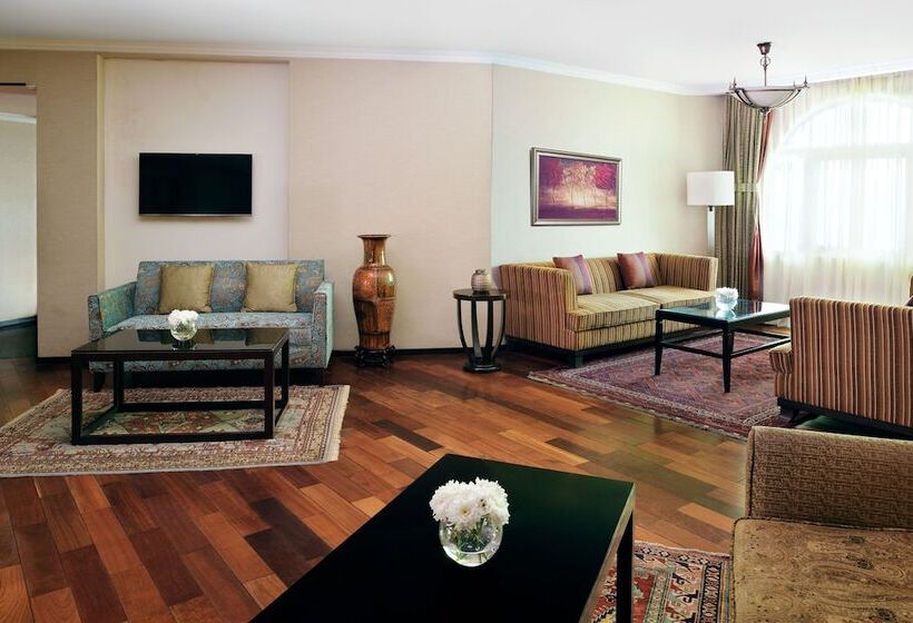سوییت, Mövenpick Hotel Karachi