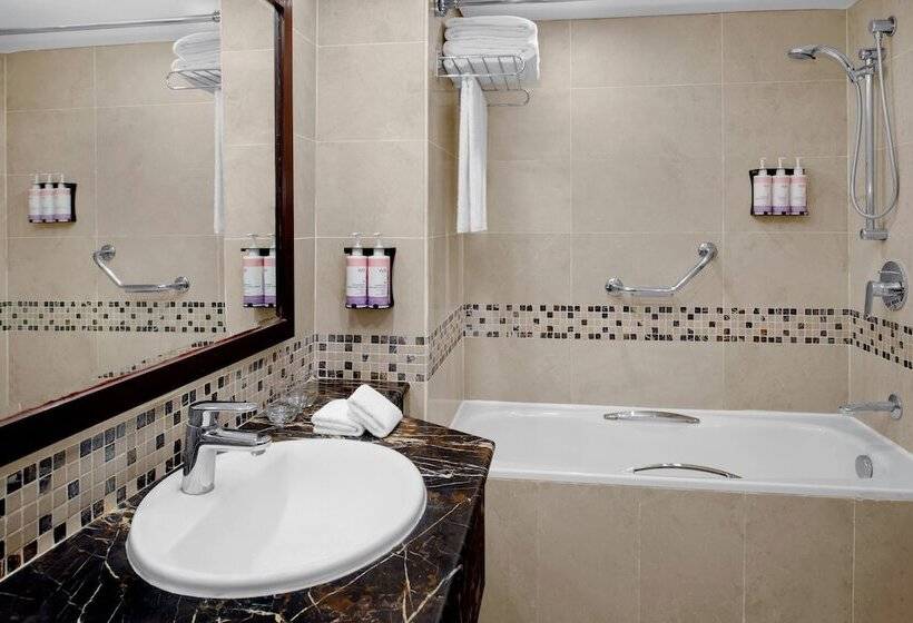 اتاق سوپریور, Mövenpick Hotel Karachi