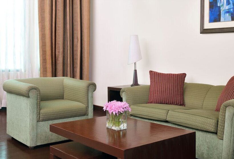 اتاق سوپریور, Mövenpick Hotel Karachi