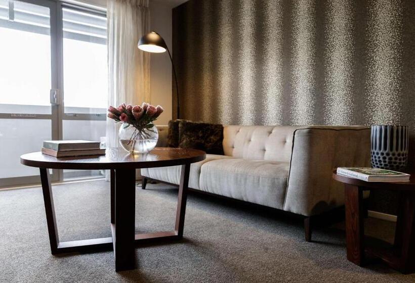 Люкс Премиум, Rydges Latimer Christchurch