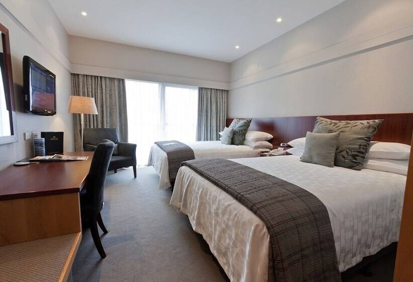 اتاق استاندارد با تراس, James Cook Hotel Grand Chancellor