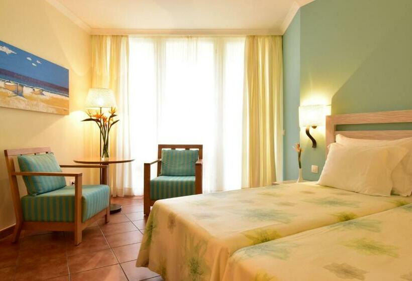 Номер Superior Вид на Море, Pestana Viking Beach & Spa Resort