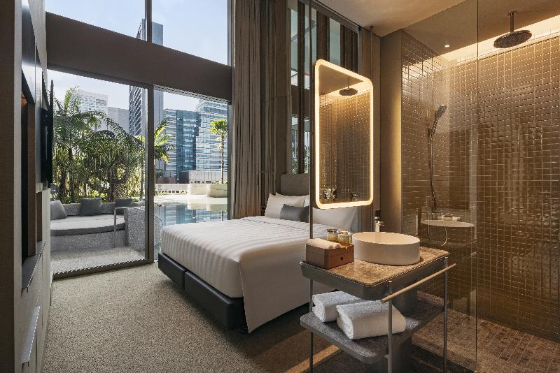 اتاق کلاب, Pan Pacific Orchard