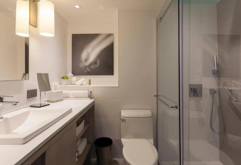 اتاق استاندارد با 2 تخت دوبل, La Concha Renaissance San Juan Resort
