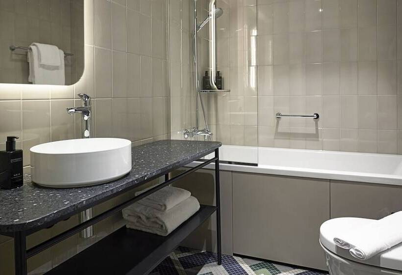 Люкс, Solo Sokos Hotel Torni Helsinki