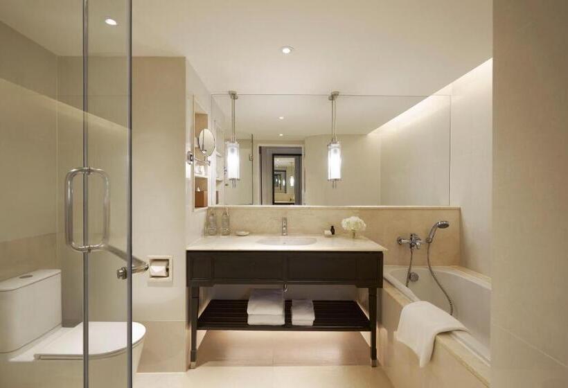 اتاق استاندارد با تخت بزرگ, Dusit Thani Hua Hin