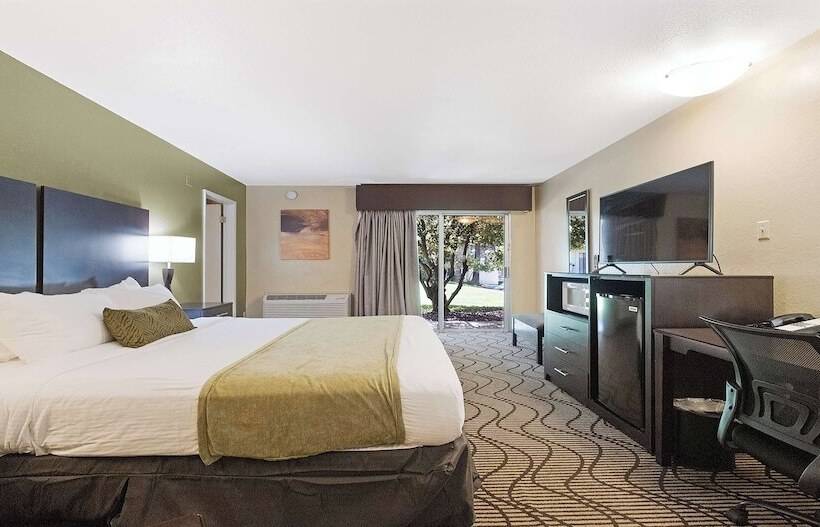 Люкс, Best Western Gold Country Inn
