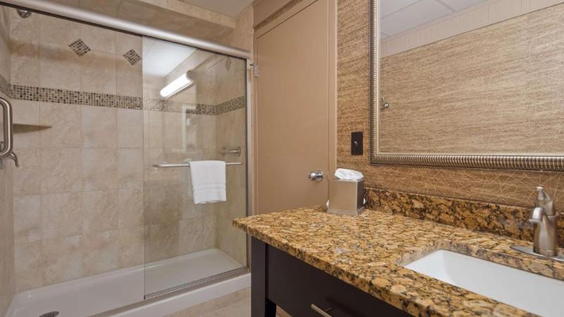 Люкс Кровать Кинг, Best Western Plus Concordville
