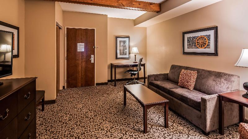 스위트 킹사이즈 침대, Best Western Plus Intercourse Village Inn