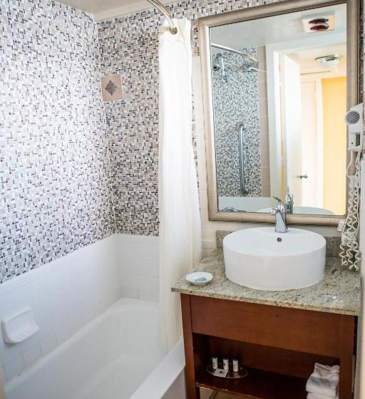 스탠다드 내측 룸, Best Western Plus Yacht Harbor Inn