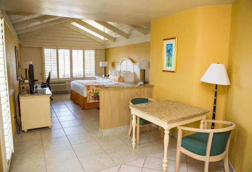발코니가 있는 스위트, Best Western Plus Yacht Harbor Inn