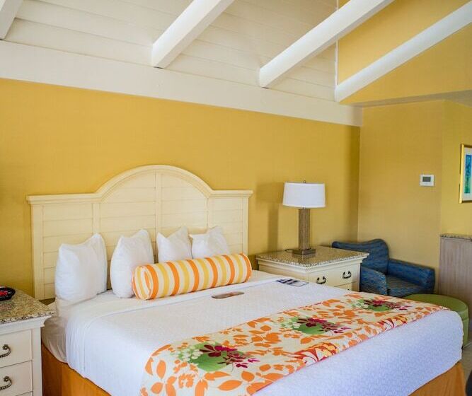 발코니가 있는 스위트, Best Western Plus Yacht Harbor Inn