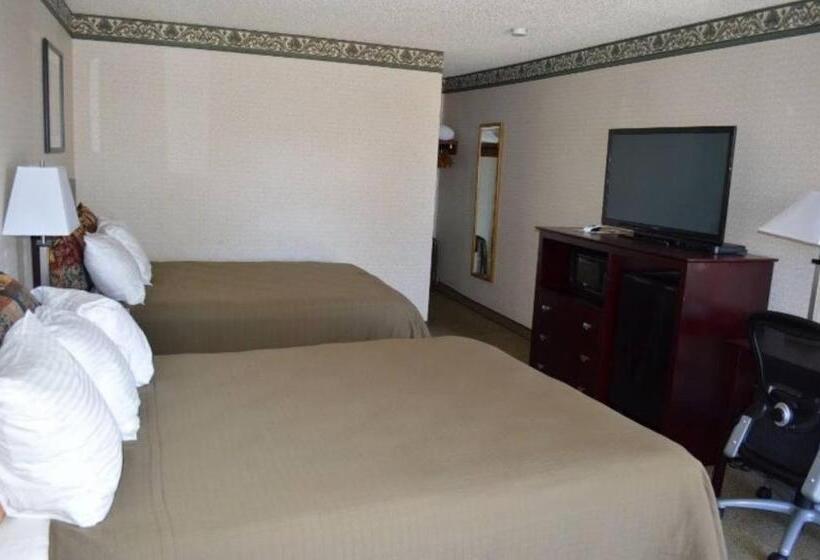 带2个双人床的标准工作室, Winnemucca Holiday Motel