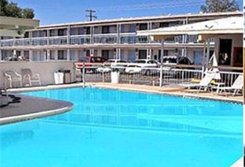 带大床的标准间, Winnemucca Holiday Motel