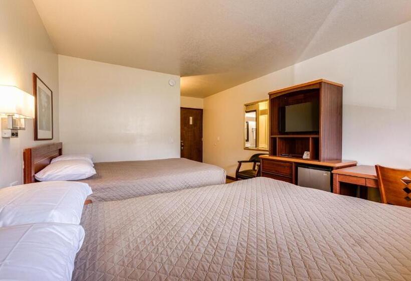 اتاق استاندارد با 2 تخت دوبل, Coachman Inn