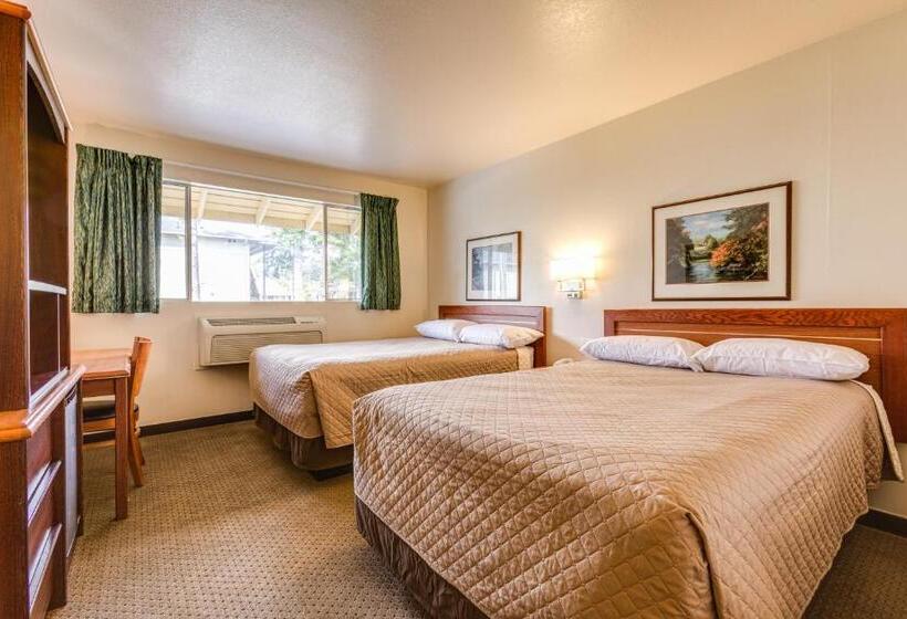 اتاق استاندارد با 2 تخت دوبل, Coachman Inn
