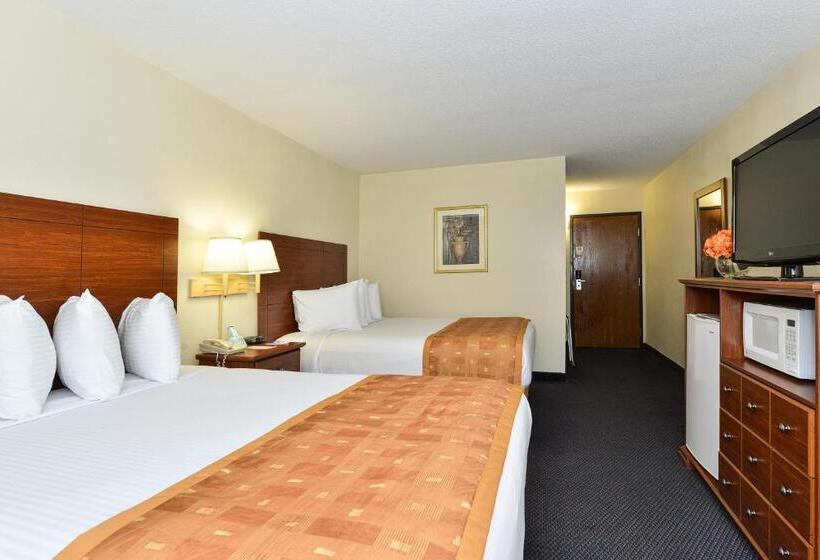 Номер Стандарт 2 Двуспальные Кровати, Deluxe Inn Wytheville