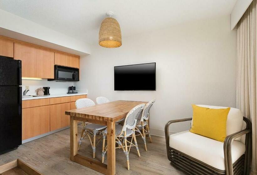 스위트, Sirata Beach Resort