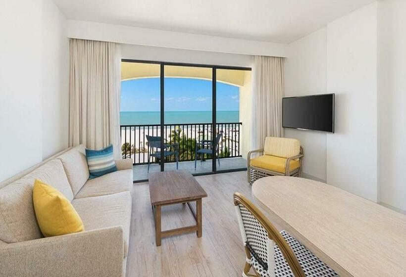 디럭스 스위트 킹 침대, Sirata Beach Resort