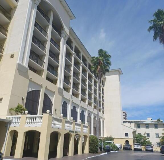 스위트 킹사이즈 침대, Sirata Beach Resort