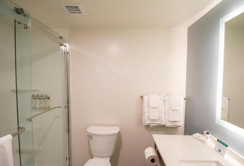 身障者適用スタンダードルーム, Even Hotel Manchester Airport, An Ihg