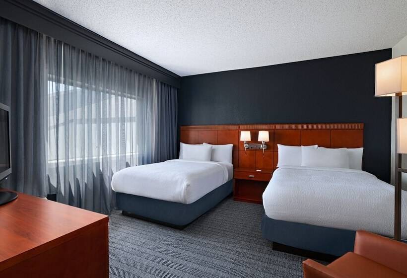 Suite, Courtyard By Marriott Dallas Arlington Entertainment District