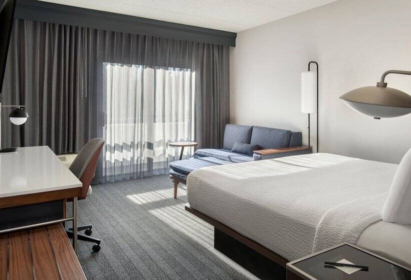 Люкс, Courtyard By Marriott Rye