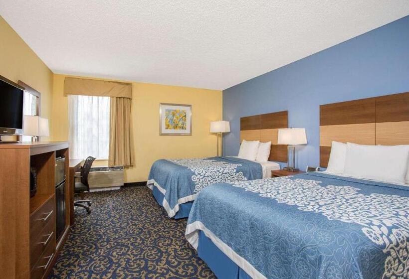 اتاق استاندارد با 2 تخت دوبل, Days Inn By Wyndham Raleighairportresearch Triangle Park