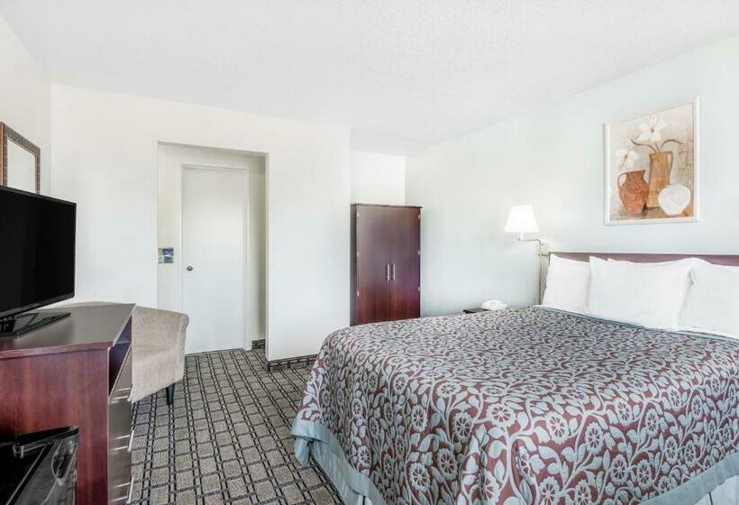 Номер Стандарт, Days Inn By Wyndham St Clairsville