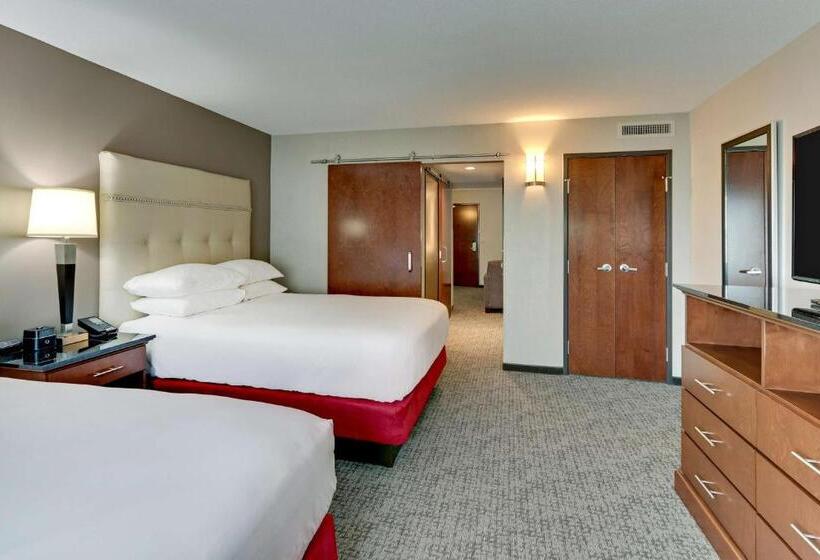 Люкс, Drury Plaza Hotel St. Paul Downtown