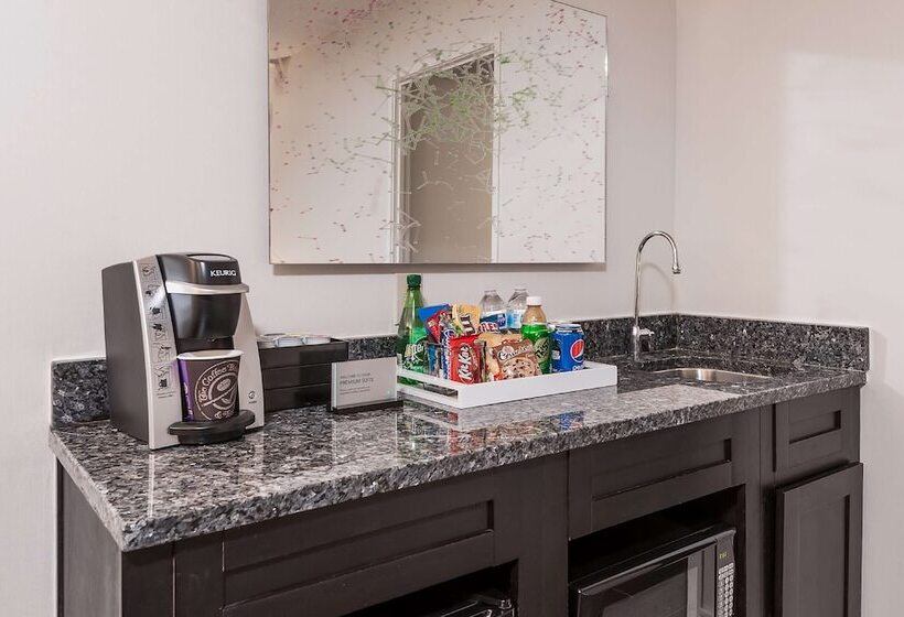 سوئیت پریمیوم, Embassy Suites By Hilton Raleigh Crabtree