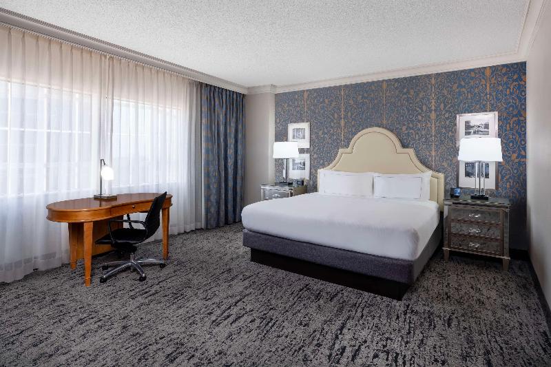 Номер Стандарт Кровать Кинг Адаптированный для Инвалидов, Hilton Dallas Lincoln Centre