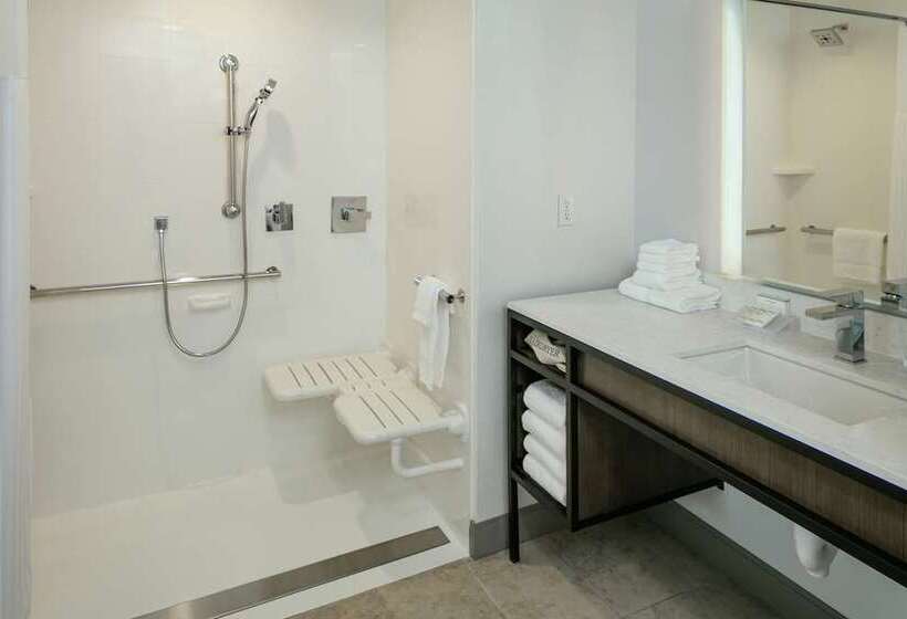 Standardzimmer, Hilton Fort Wayne At The Grand Wayne Convention Center