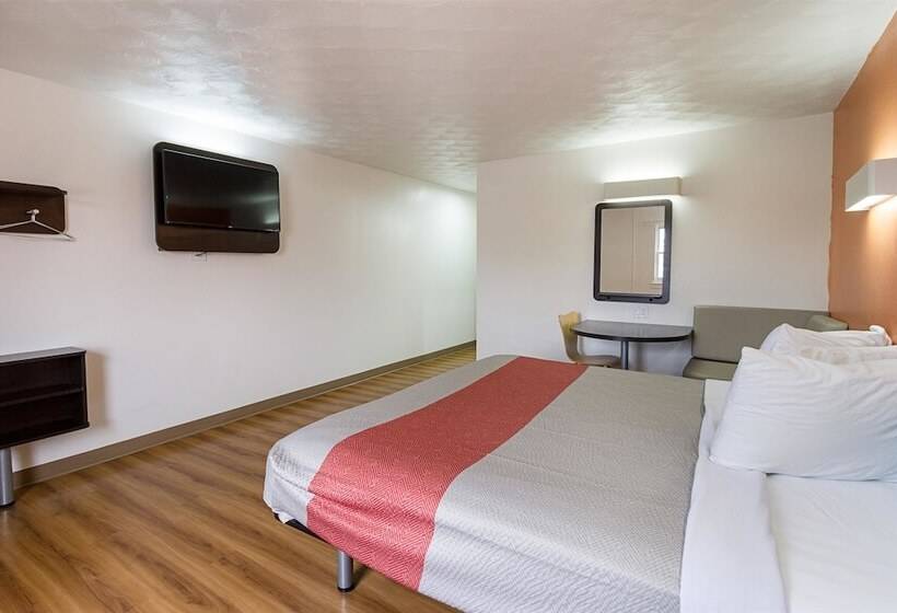 Номер Deluxe, Motel 6 Sidney, Oh