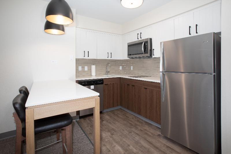 Büyük Çift Kişilik Yataklı Standart Oda, Courtyard By Marriott Long Beach Downtown