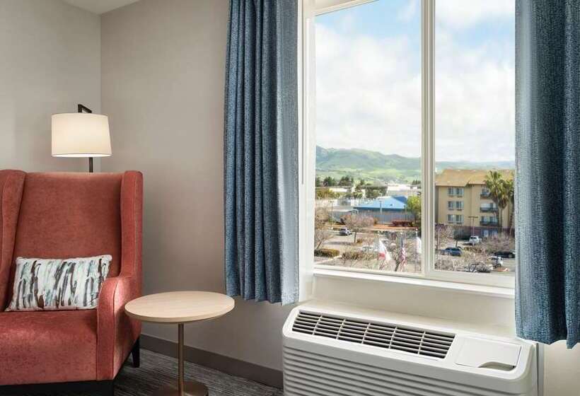 Номер Executive, Hilton Short Hills