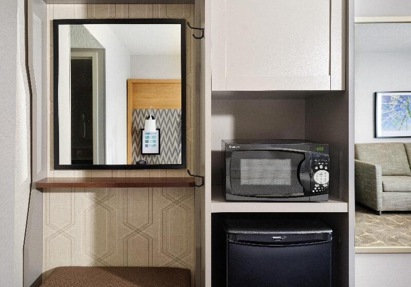 스탠다드 룸, Holiday Inn Boston   Dedham Hotel & Conference Center By Ihg
