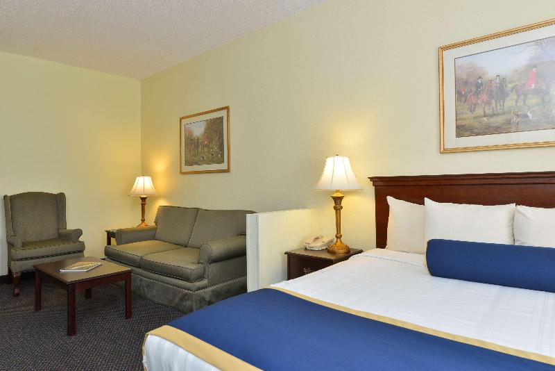 Люкс, Quality Inn