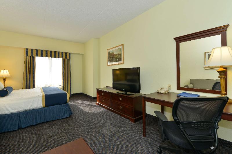 Люкс, Quality Inn