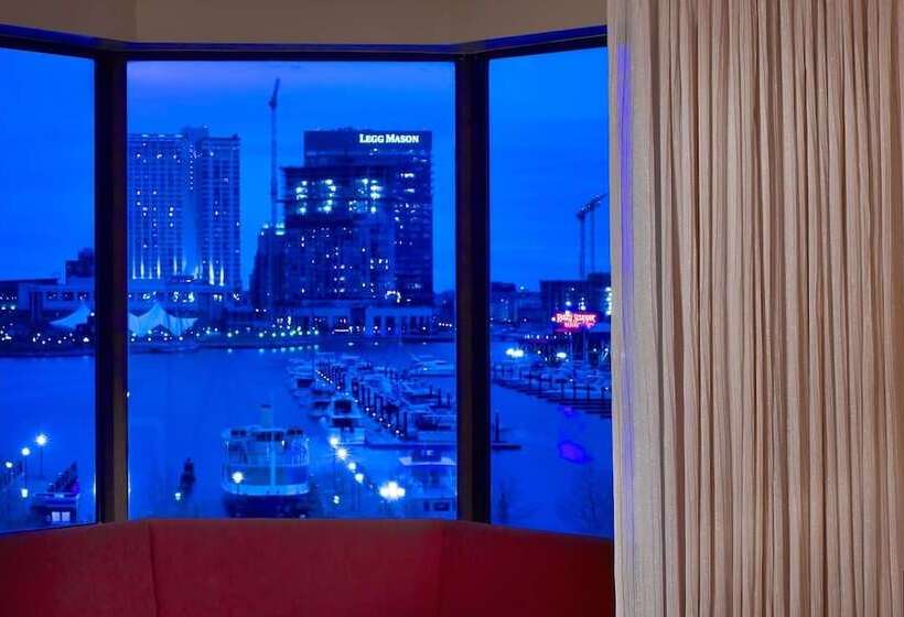 身障者適用ダブルベッド付きスタンダードルーム, The Royal Sonesta Harbor Court Baltimore